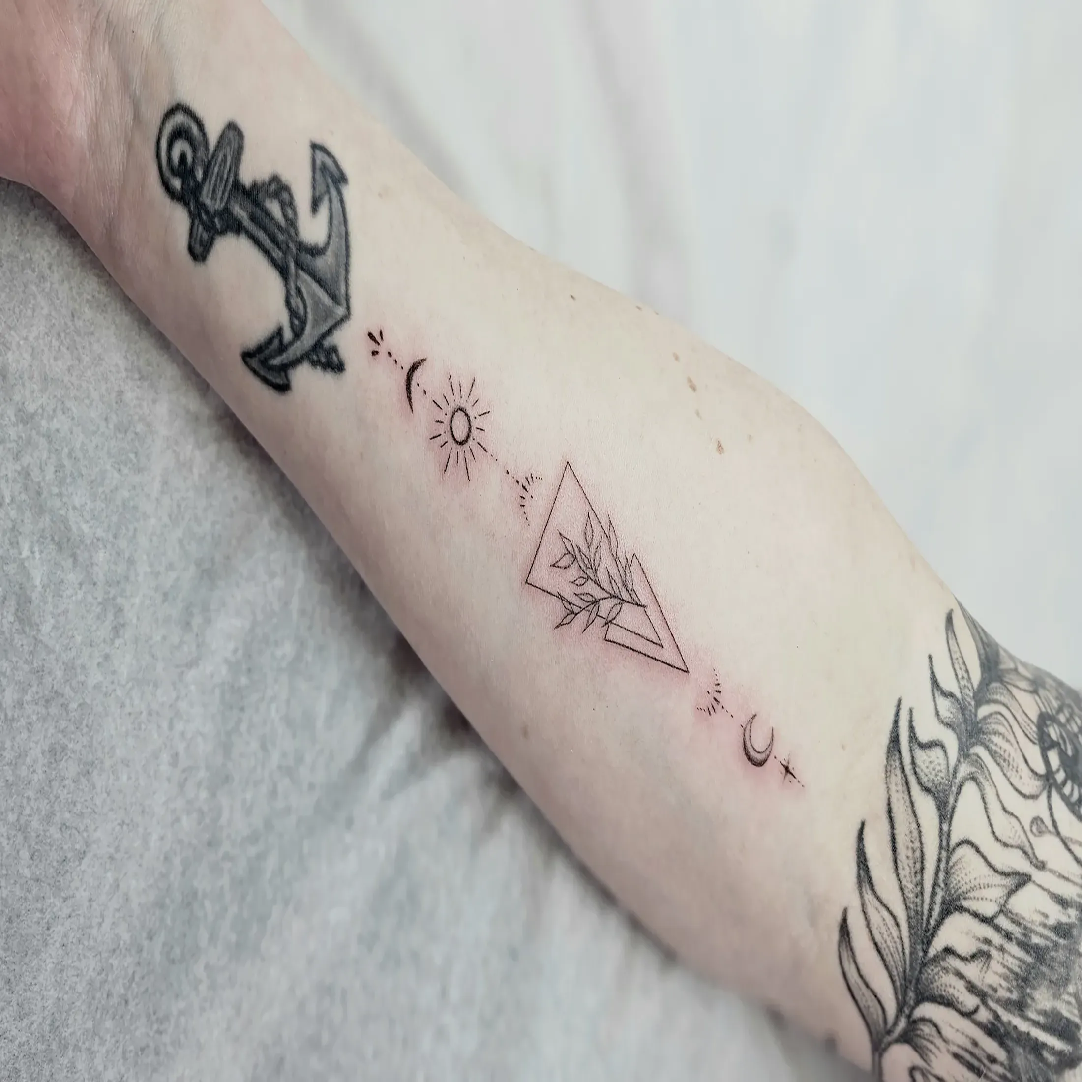 Fine Line Tattoo