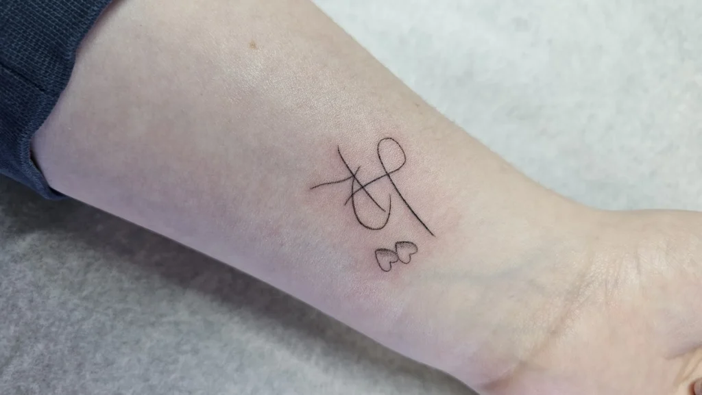 Fine Line Tattoo